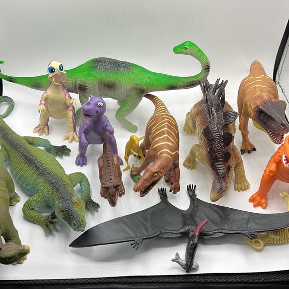 Dinosaur Lot Toys Figures - Picture 4 of 4